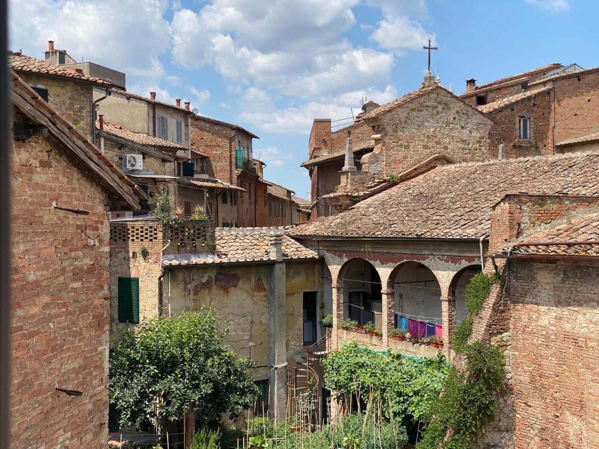 Bed and Breakfast 1550 Residenza D'Epoca Siena Exterior foto